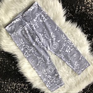 🦄 Rare Lululemon Wunder Under Crops